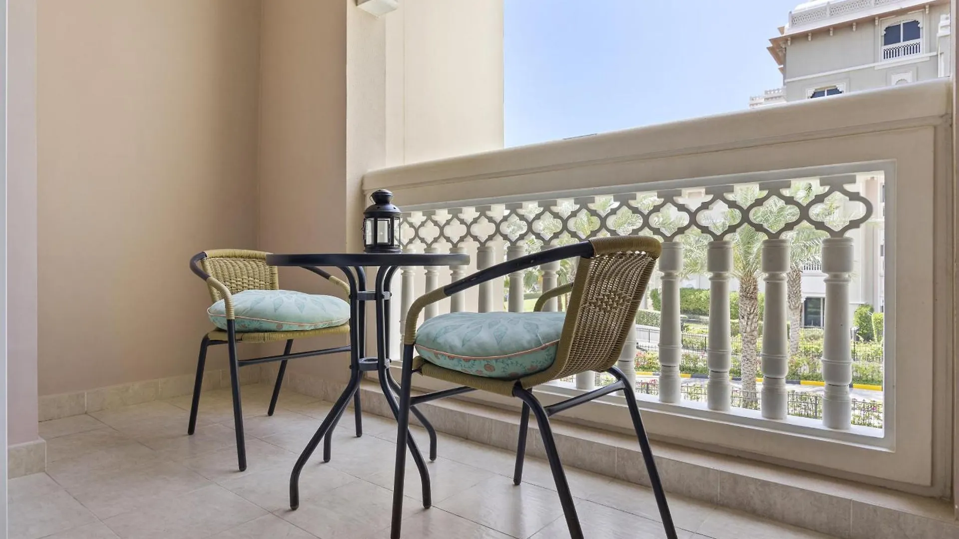 Vayk - Stylish 1Bedroom With Secluded Beach Access In Palm Jumeirah Dubai