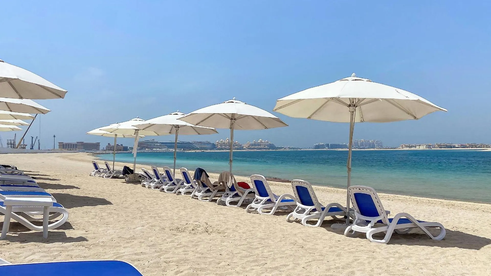 Apartment Vayk - Stylish 1Bedroom With Secluded Beach Access In Palm Jumeirah Dubai United Arab Emirates