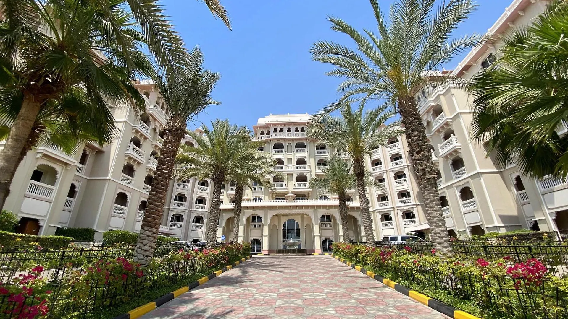 Apartment Vayk - Stylish 1Bedroom With Secluded Beach Access In Palm Jumeirah Dubai